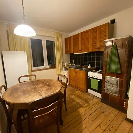 Kameralne Cale Mieszkanie 31m2 Z Prywatnym Darmowym Parkingiem *